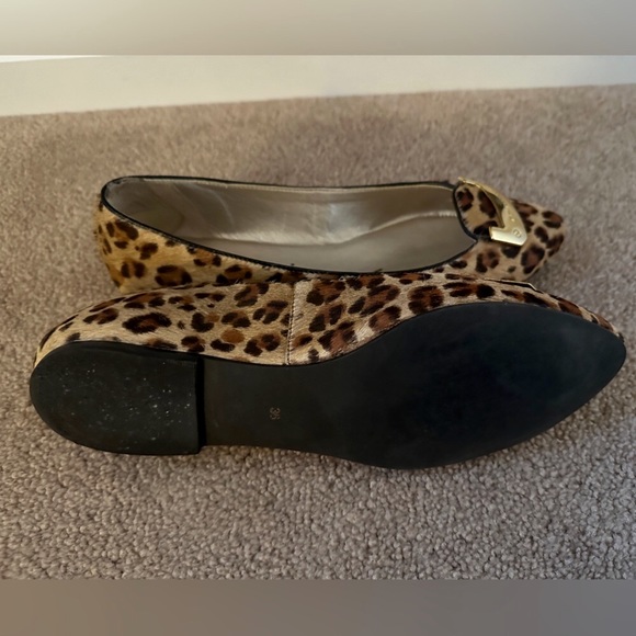 Beautiful leopard print flats - Size 7.5 - Picture 3 of 5